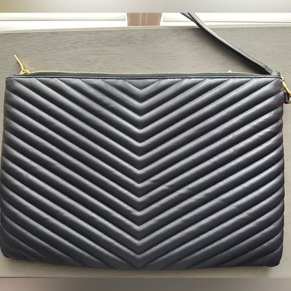 Saint Laurent - Monogram Matelasse Document Holder - Picture 2 of 4